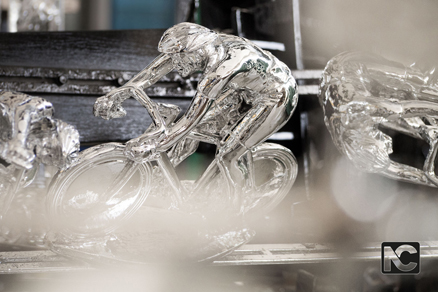 Metallizzazione ad alto vuoto degli oggetti stampati